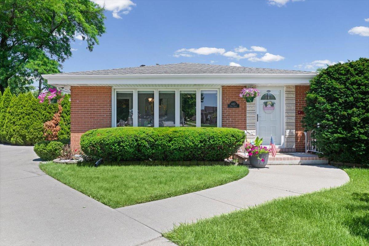 4417 N Paris Ave., Norridge, IL 60706