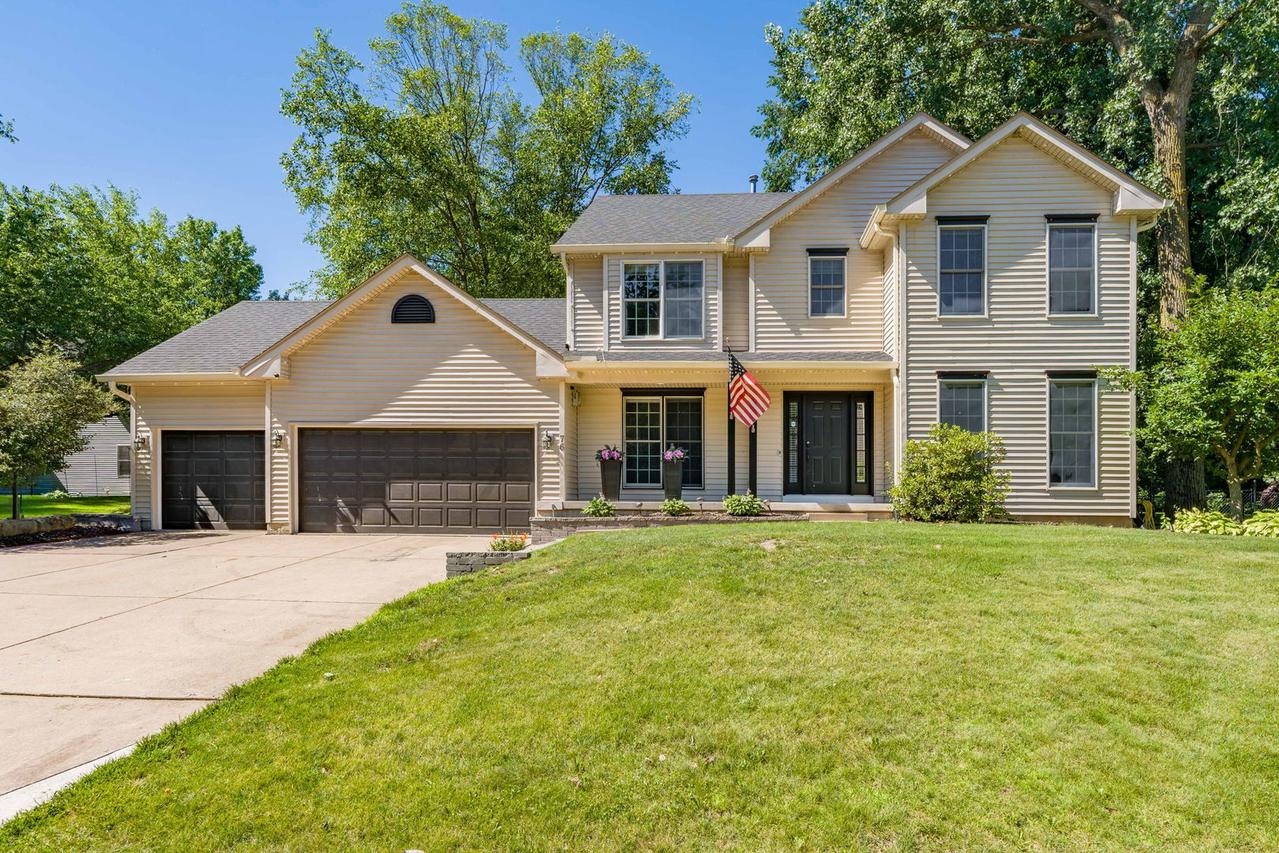 76 Kennelworth Cir., Hampton, IL 61256
