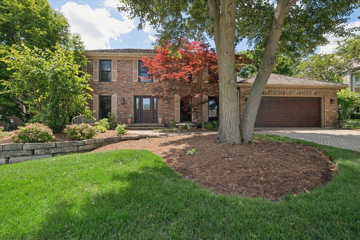 1145 Furlong Dr., Libertyville, IL 60048