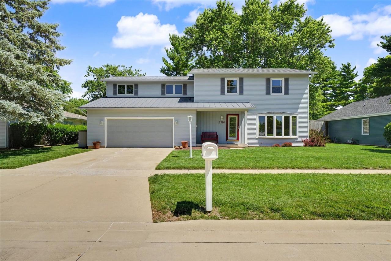 2510 Southmoor Dr., Champaign, IL 61821