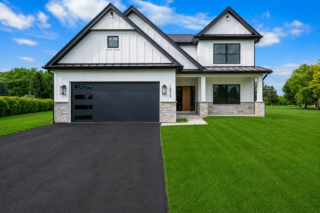 16212 Peregrine Tr., Huntley, IL 60142