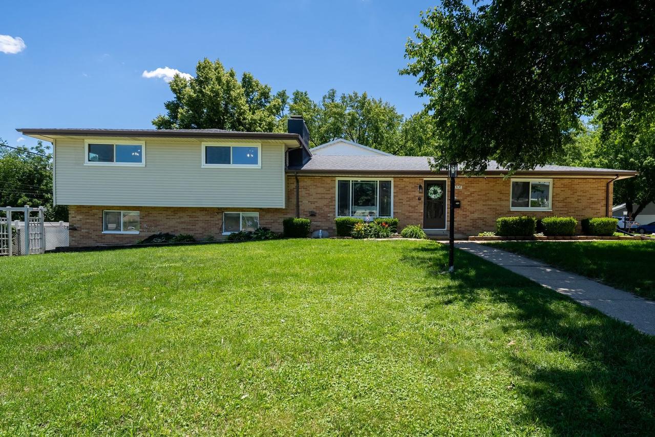 1308 W Kenwick Ln., Peoria, IL 61614