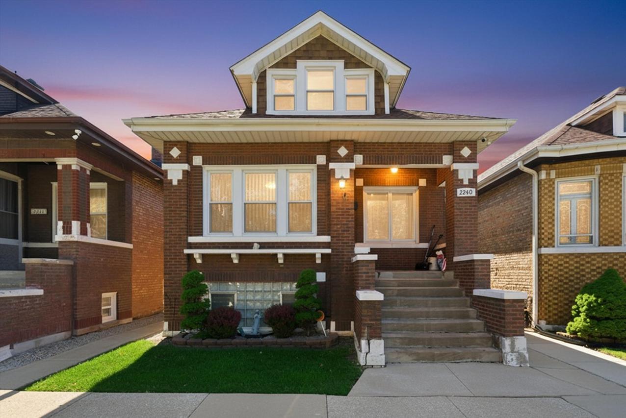 2240 Highland Ave., Berwyn, IL 60402