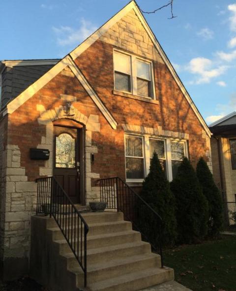 2923 N Marmora Ave., Chicago, IL 60634