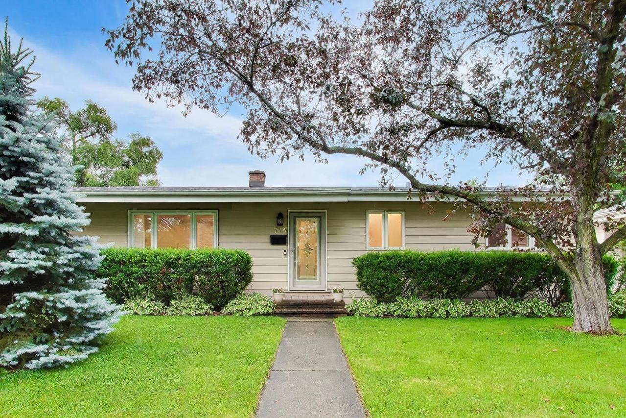 715 E Baldwin Rd., Palatine, IL 60074