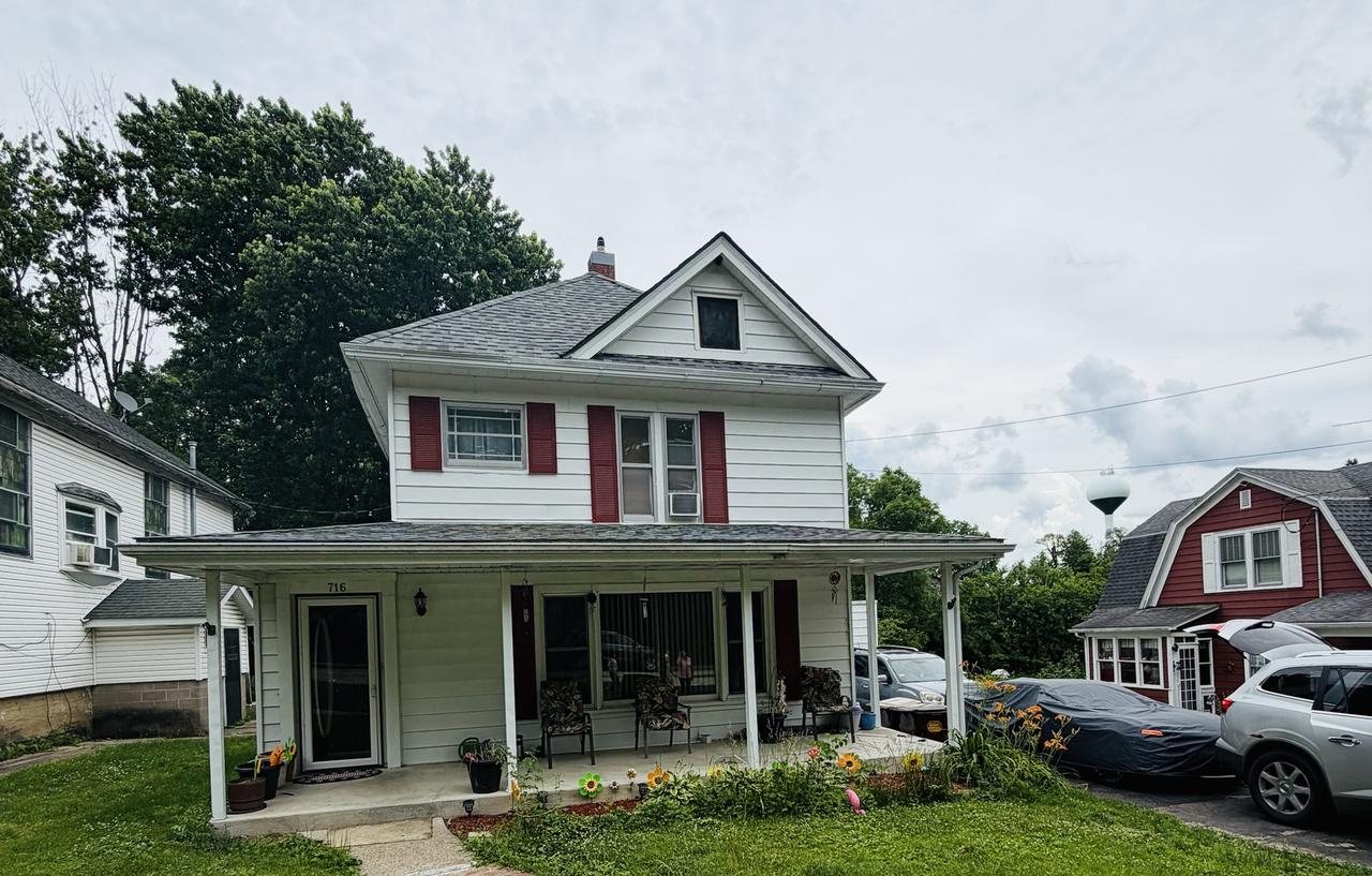 716 S Jackson St., Mt. Carroll, IL 61053