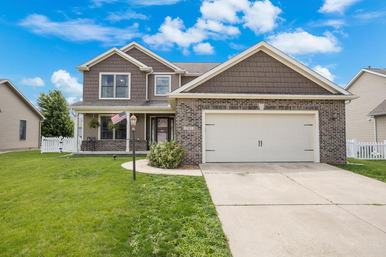 1705 Oliger Dr., Mahomet, IL 61853