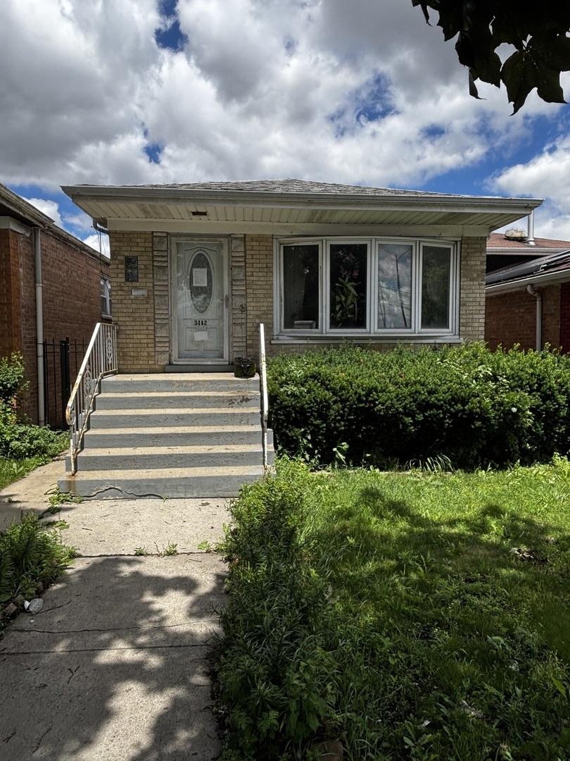 3112 W Columbus Ave., Chicago, IL 60652