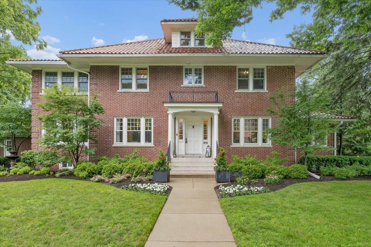 1141 Sheridan Rd., Wilmette, IL 60091
