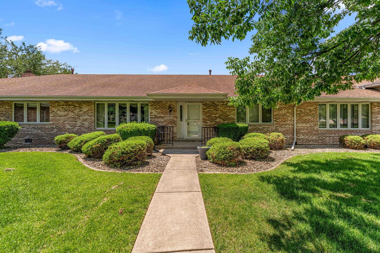 10851 Minnesota Ct. #52, Orland Park, IL 60467