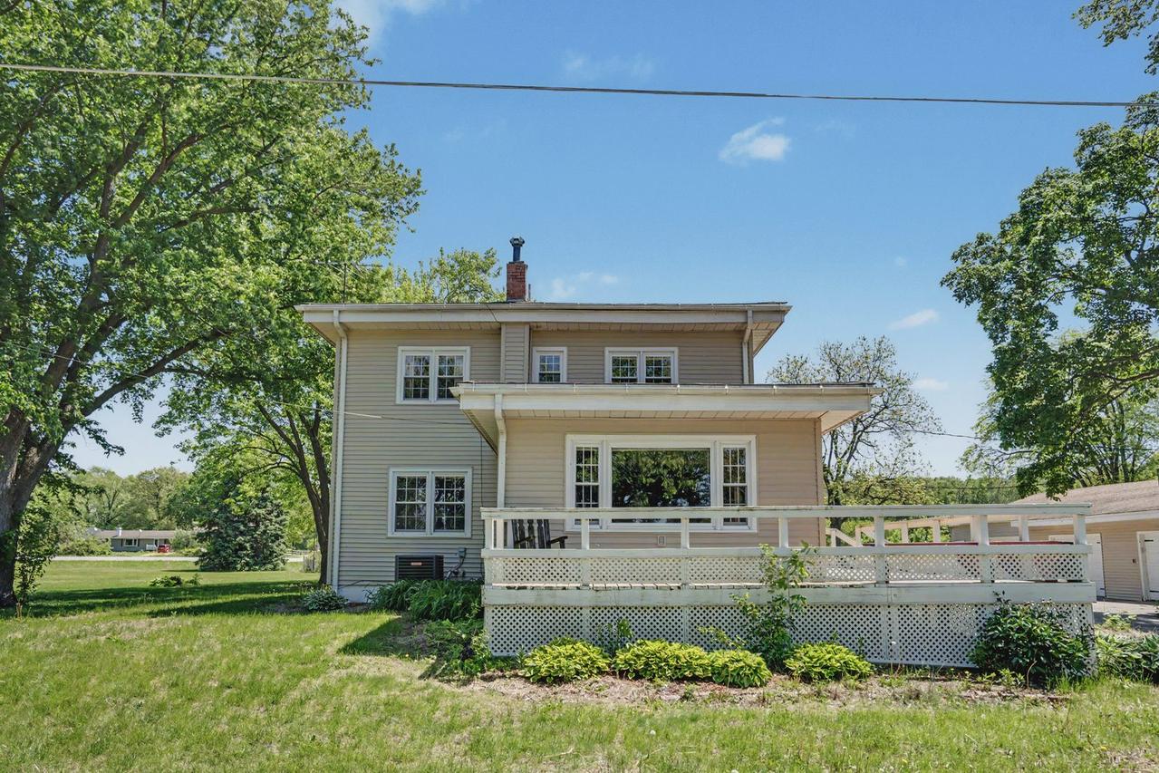 15660 Ebson Rd., Fulton, IL 61252