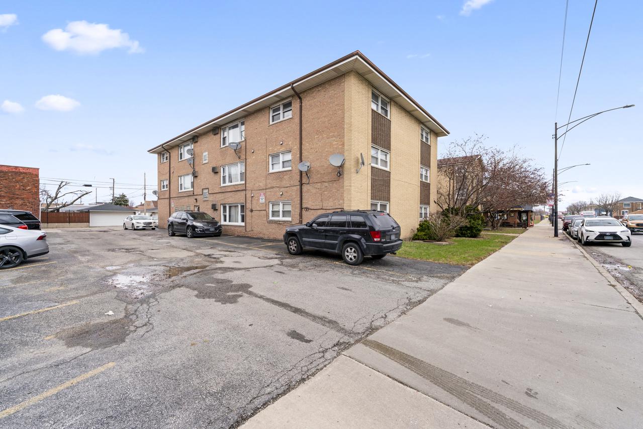 3848 W 47th St. #2SE, Chicago, IL 60632