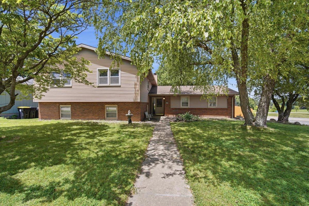 1428 Hanson Dr., Normal, IL 61761