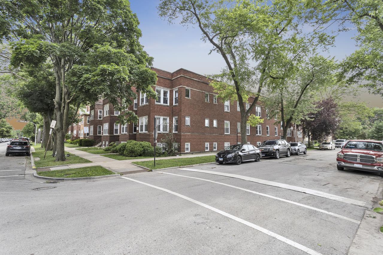 4441 W Ainslie St. #2, Chicago, IL 60630