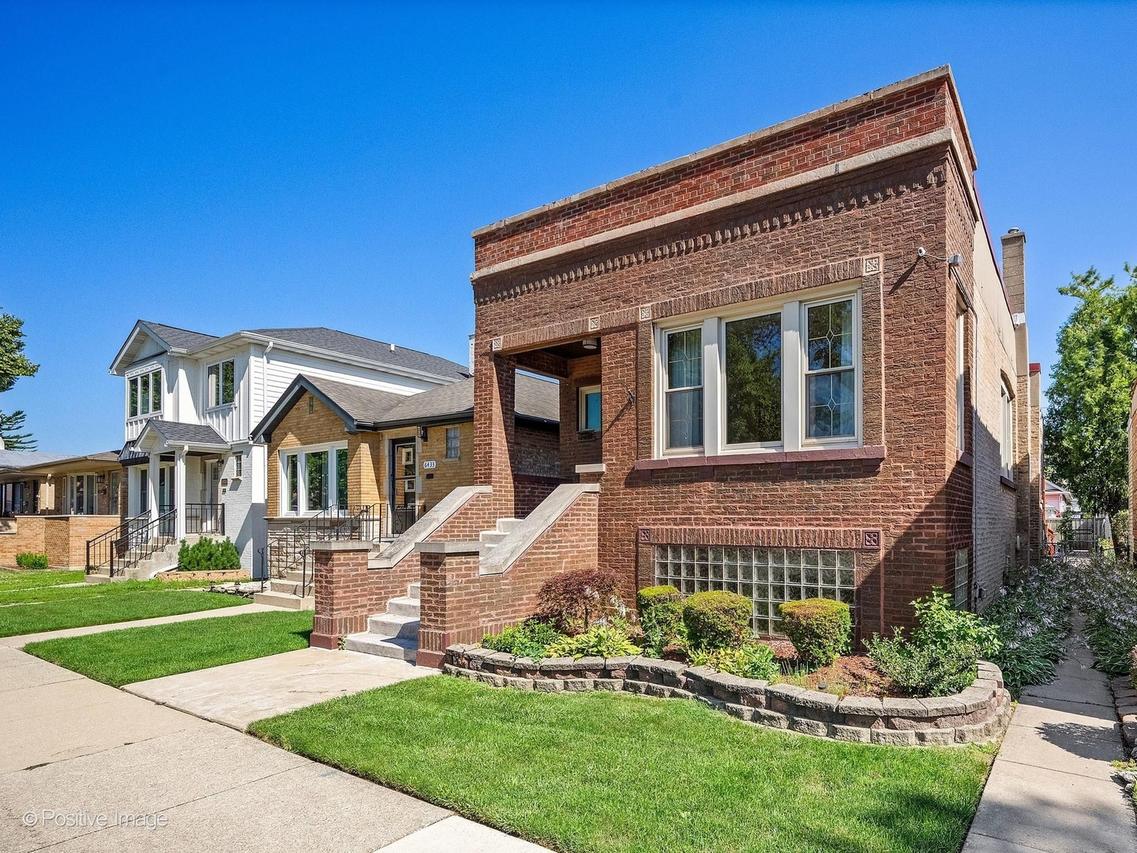6427 27th Pl., Berwyn, IL 60402