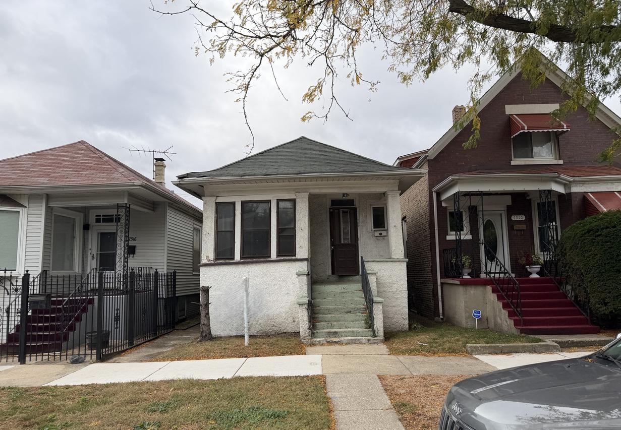 7514 S Rhodes Ave., Chicago, IL 60619