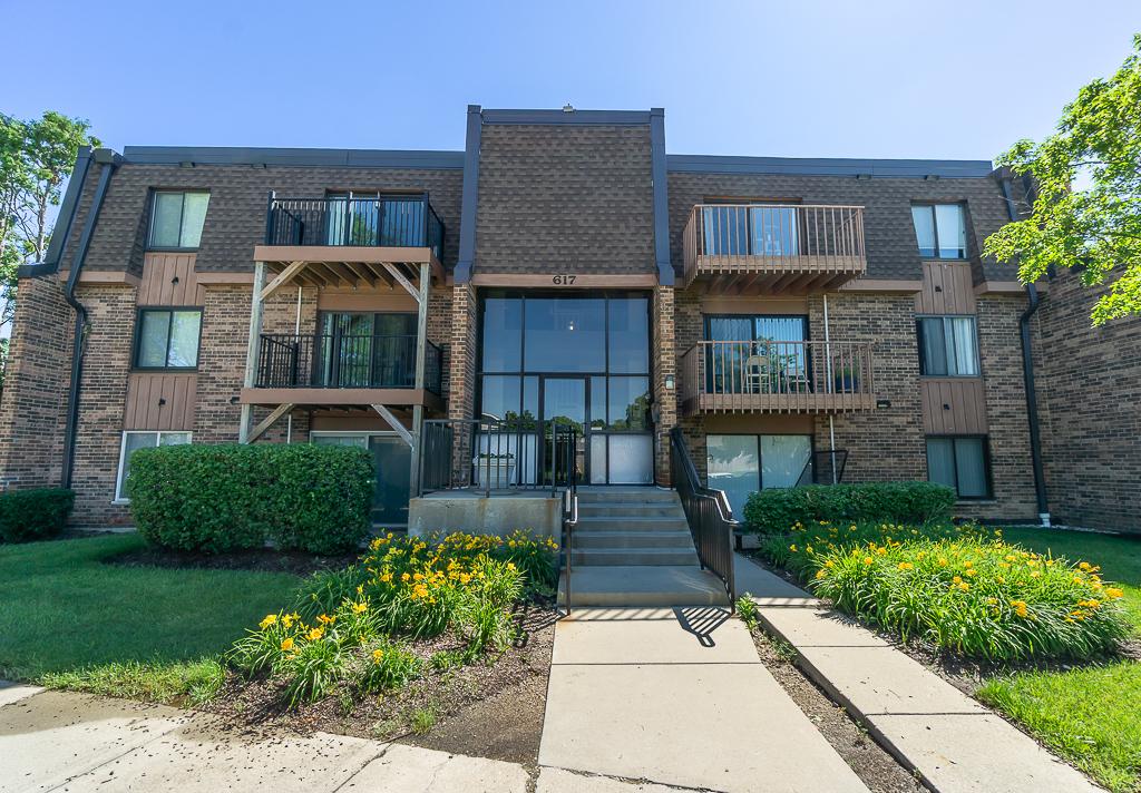 617 Limerick Ln. #3C, Schaumburg, IL 60193