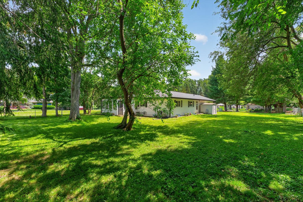 13776 Beaver Dr., Roscoe, IL 61073