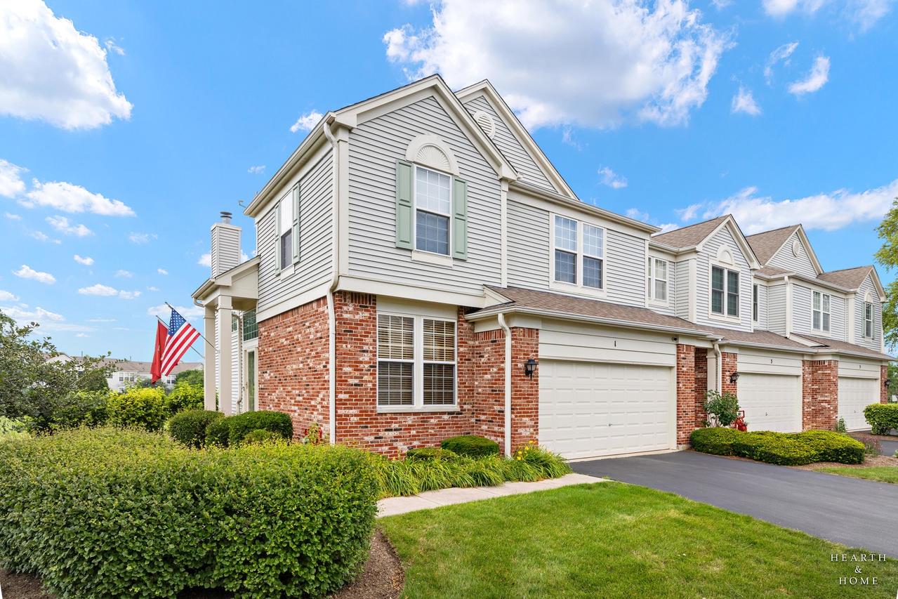 1 Parkside Ct., Algonquin, IL 60102