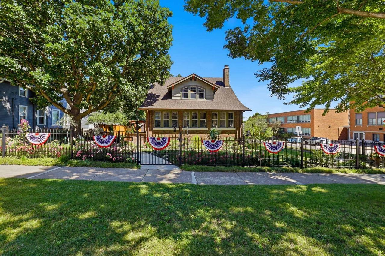 500 Cedar St., St. Charles, IL 60174