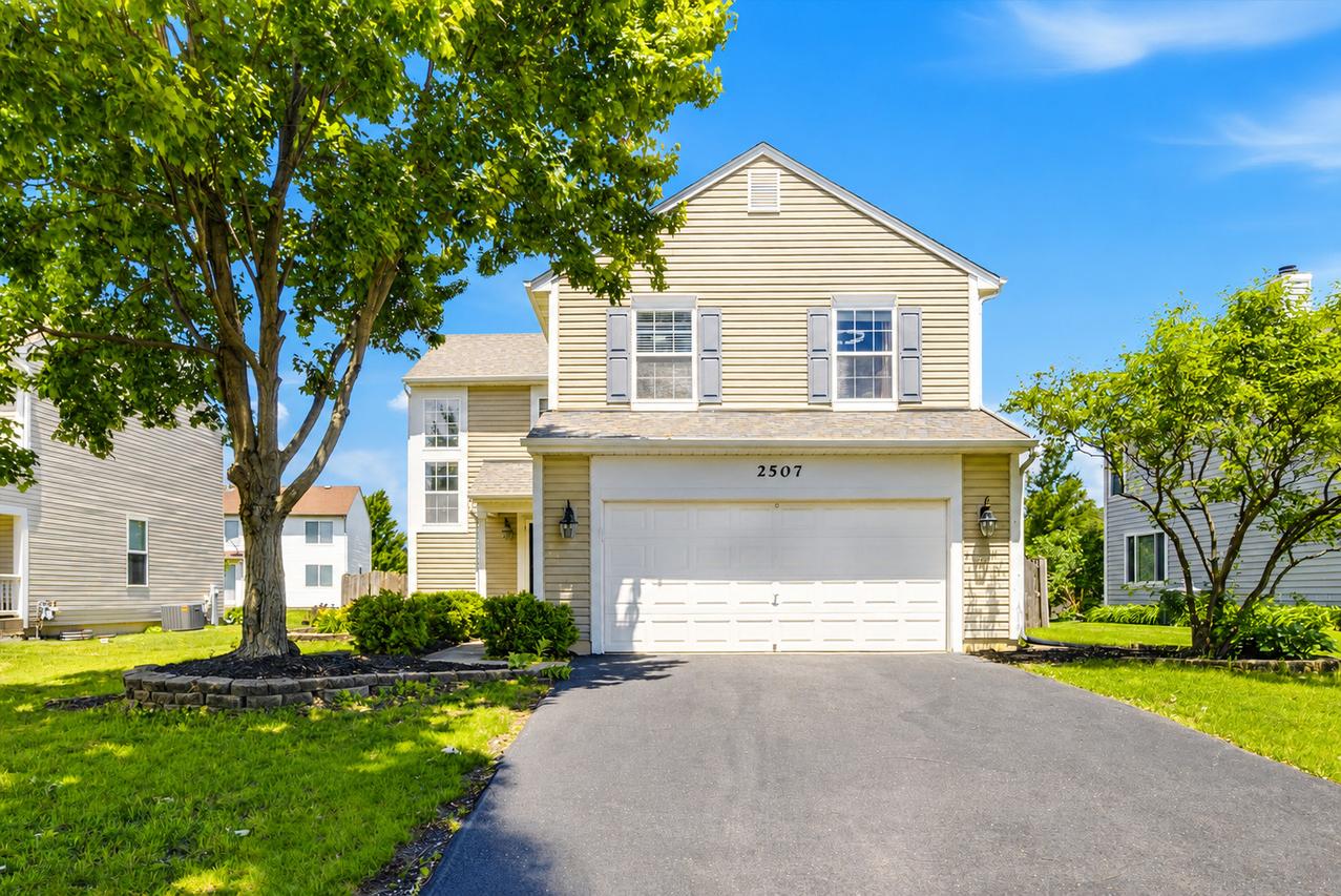 2507 Blakely Ln., Naperville, IL 60540