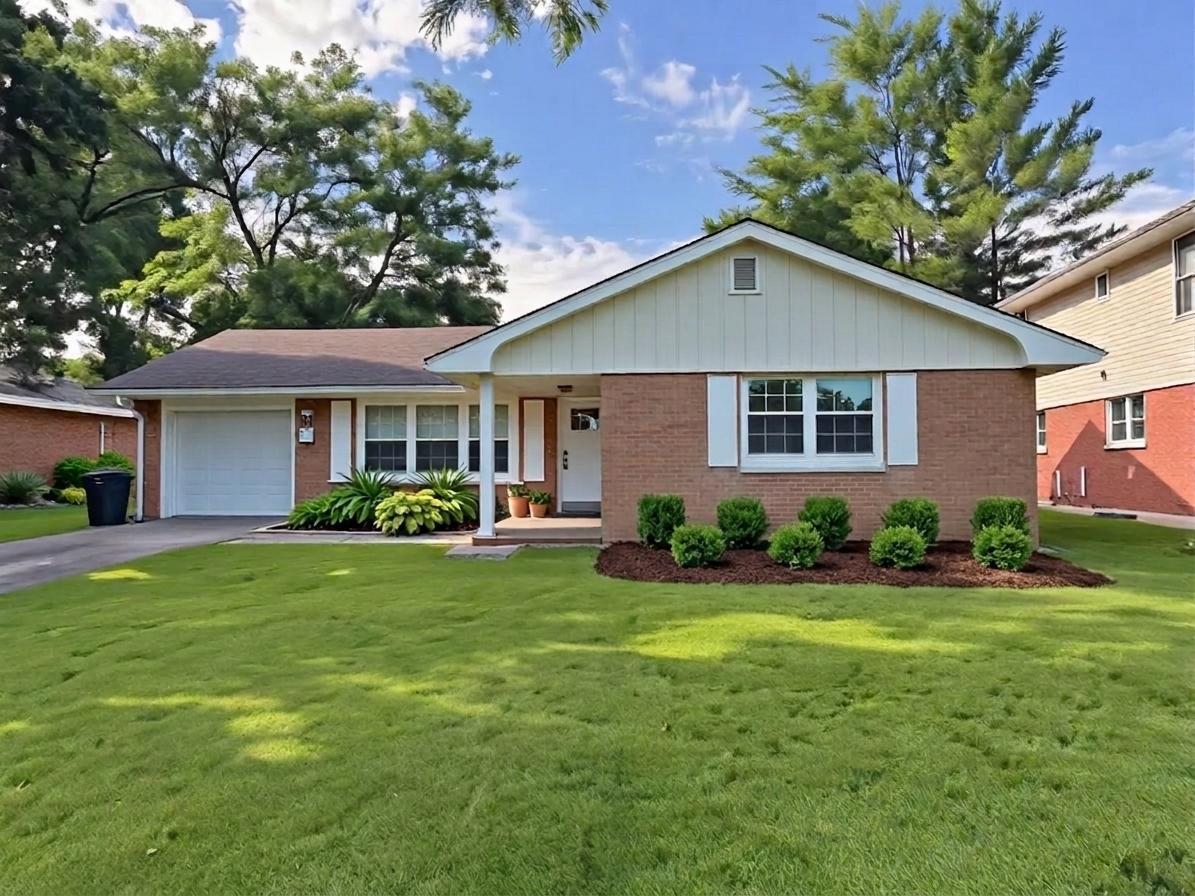 129 Monument Ave., Barrington, IL 60010