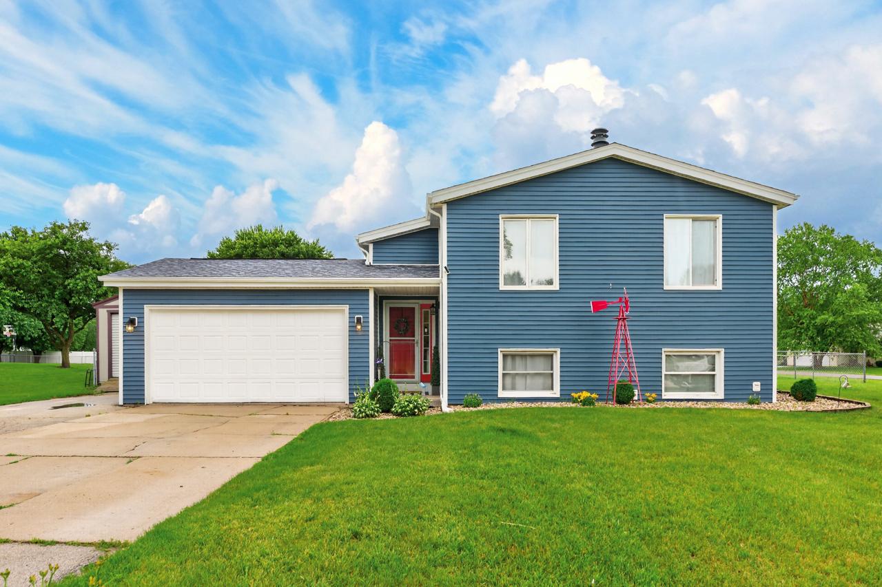 11515 Cedarbrook Rd., Roscoe, IL 61073