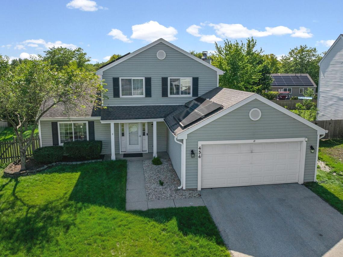 454 Danbury Dr., Carol Stream, IL 60188