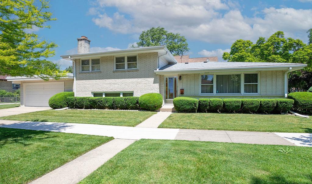 6000 Crain St., Morton Grove, IL 60053