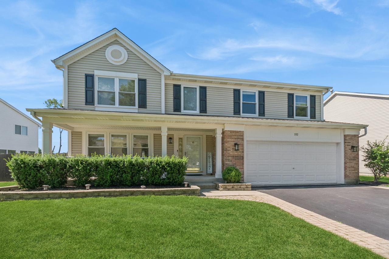 1312 Chesterfield Ln., Grayslake, IL 60030