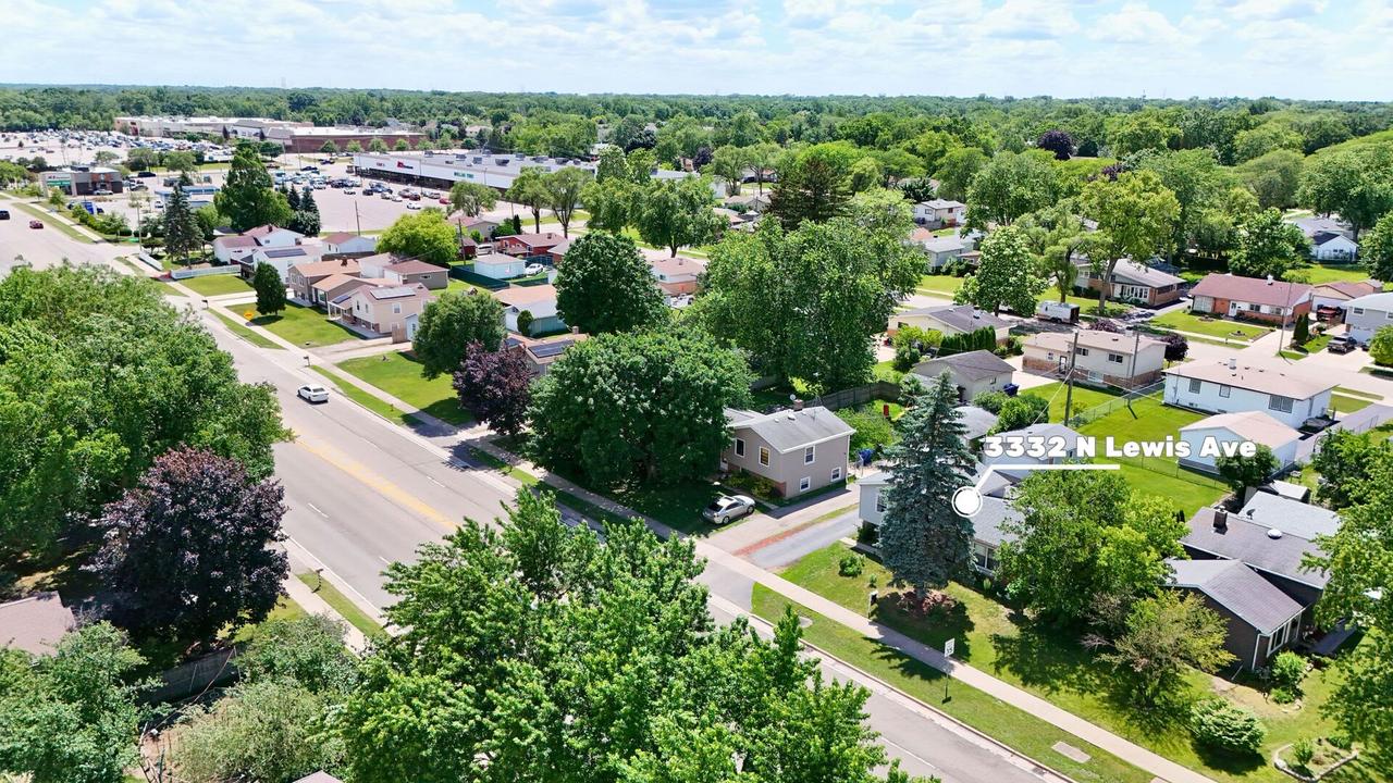 3332 N Lewis Ave., Waukegan, IL 60087