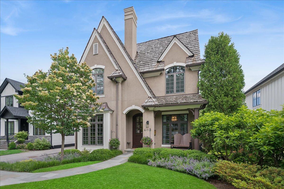 413 Jackson Ave., Glencoe, IL 60022