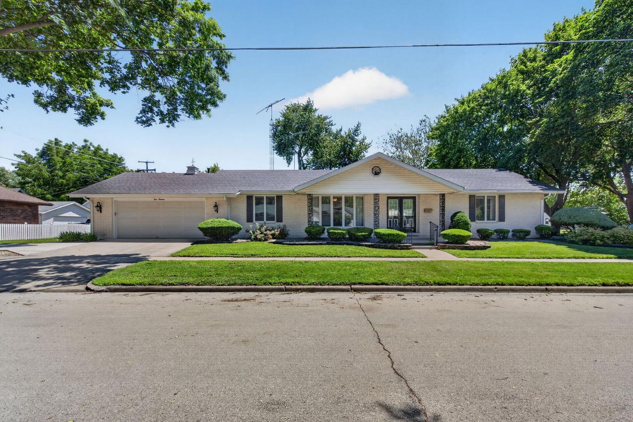 413 Price St., Morris, IL 60450