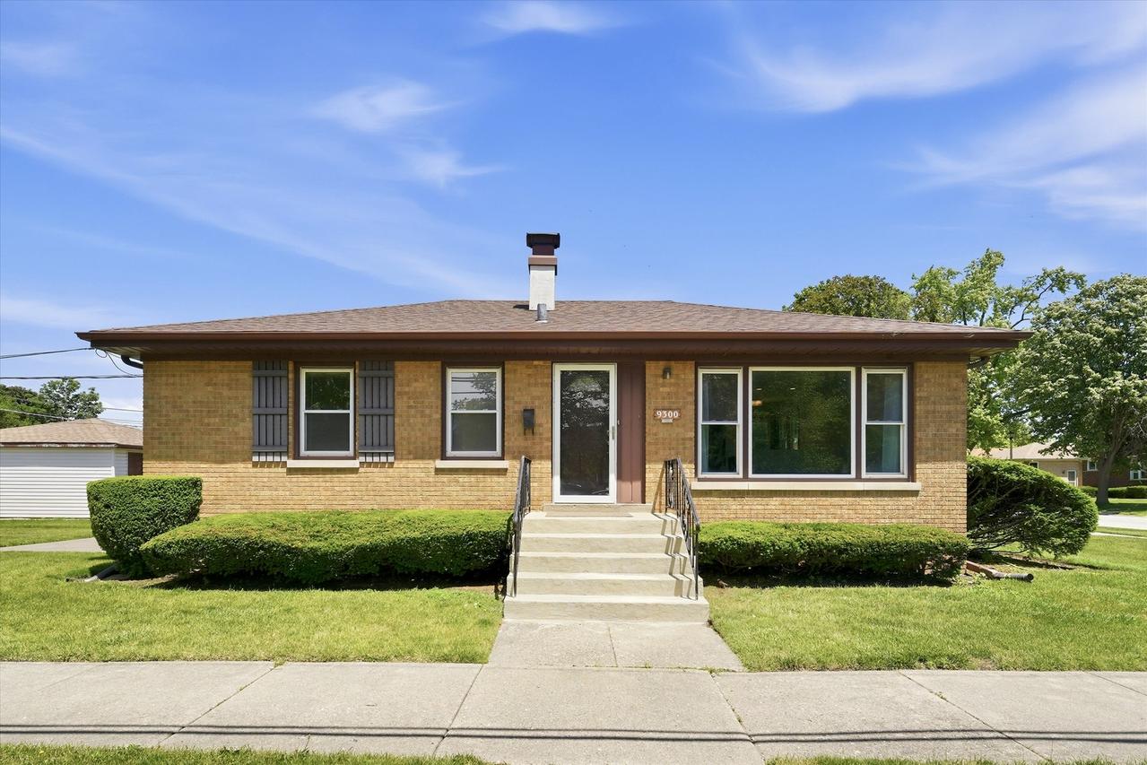9300 Lorel Ave., Skokie, IL 60077