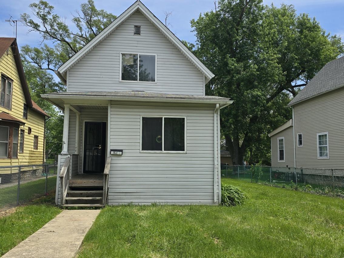 15213 Turlington Ave., Harvey, IL 60426