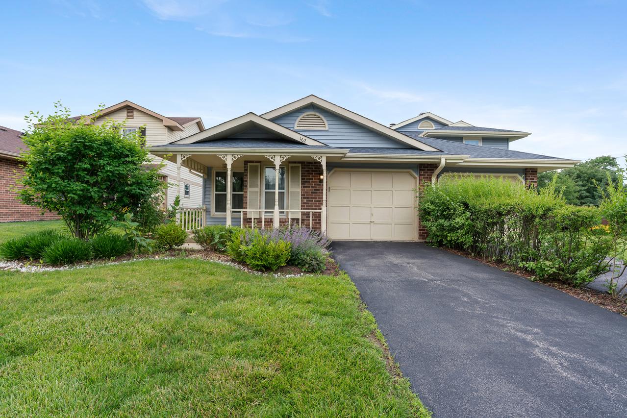 162 Pier Ct., Naperville, IL 60565