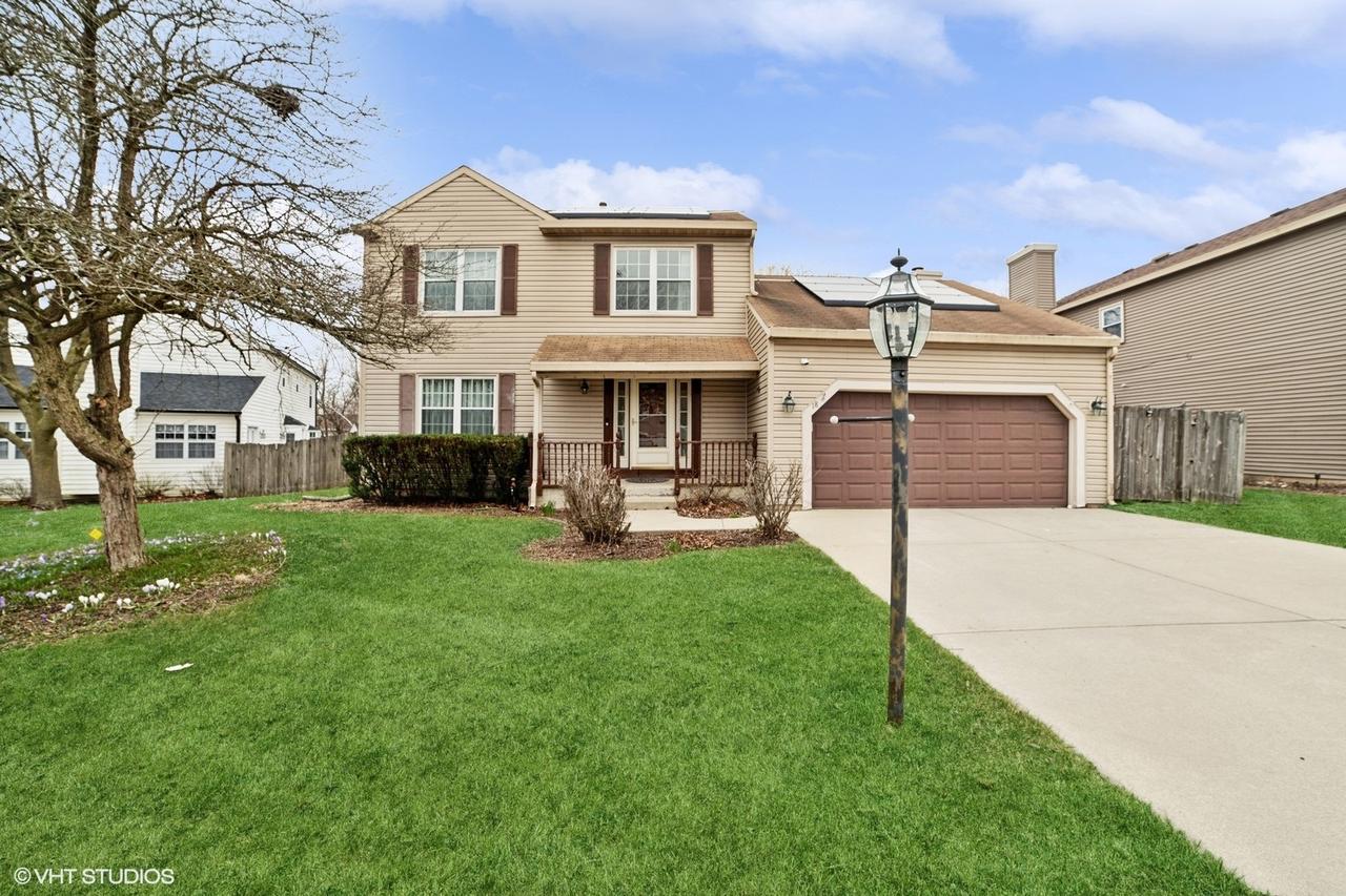18 Ascot Ln., Streamwood, IL 60107