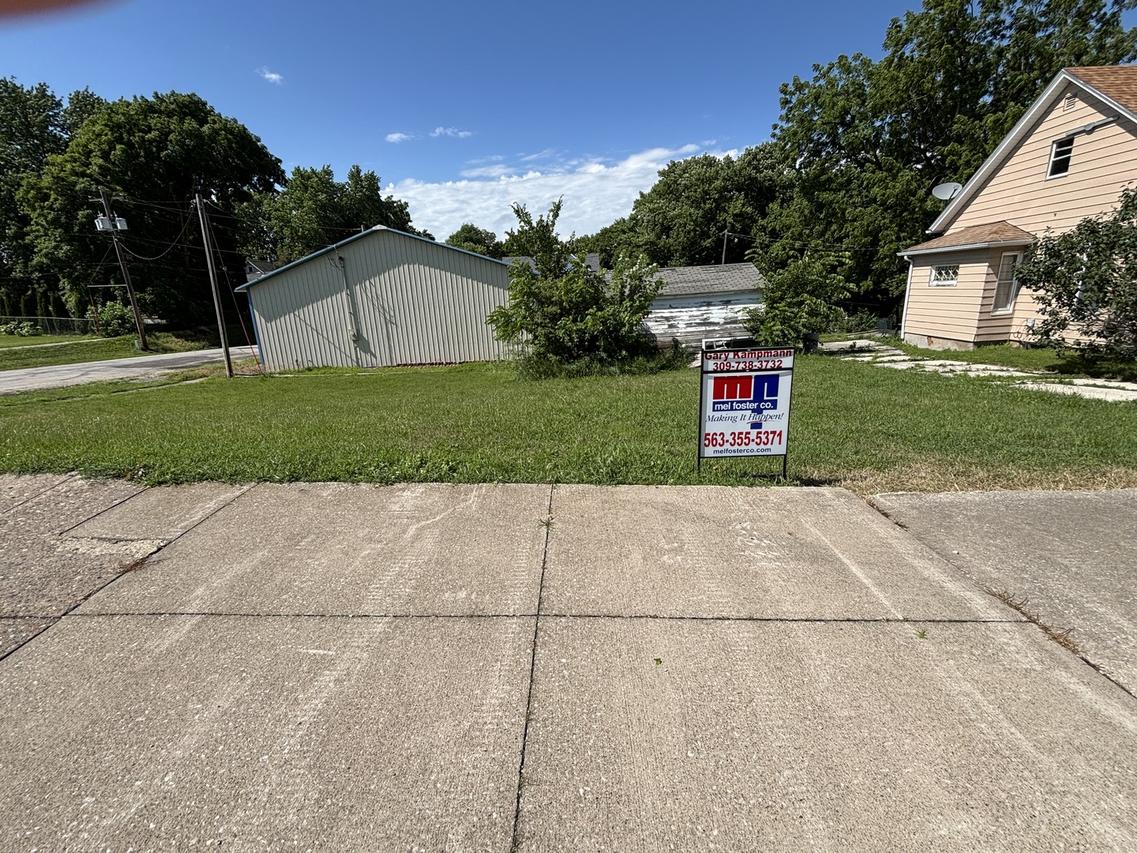 407 10th Ave., Orion, IL 61273
