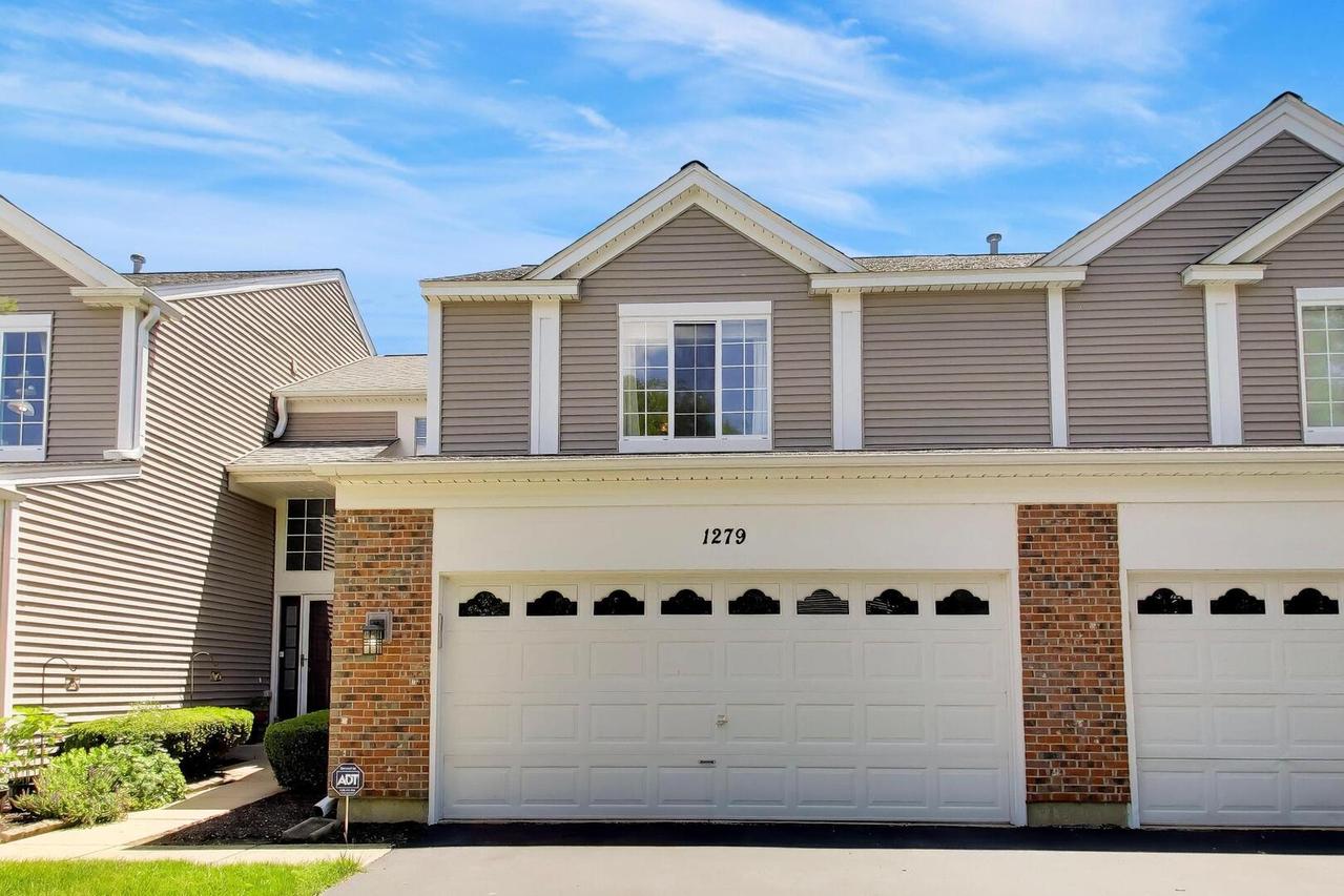 1279 Summersweet Ln., Bartlett, IL 60103