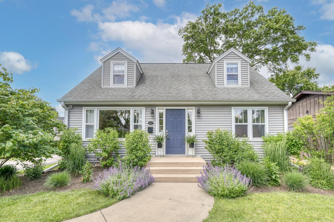 624 N Lincoln Ave., Geneva, IL 60134