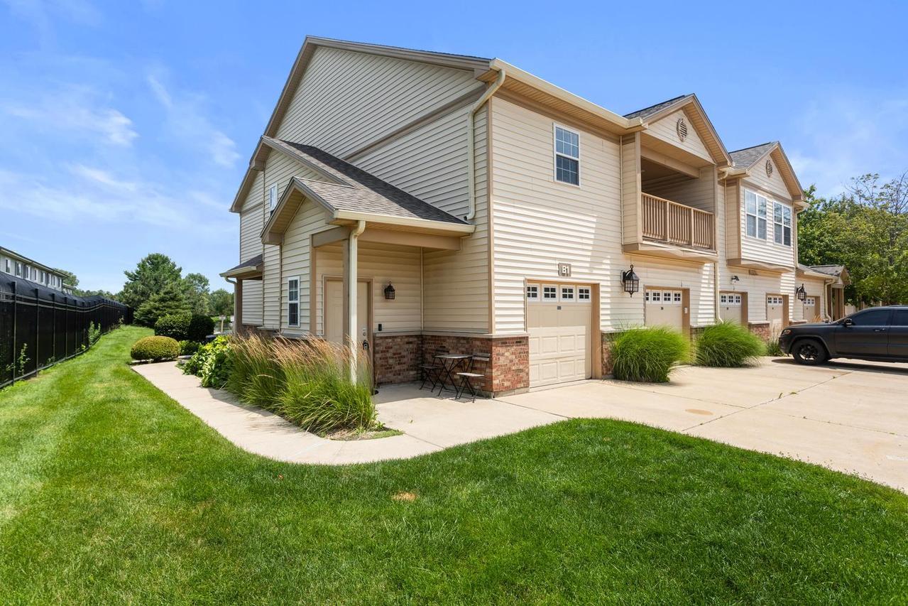 3752 Thornhill Cir., Champaign, IL 61822