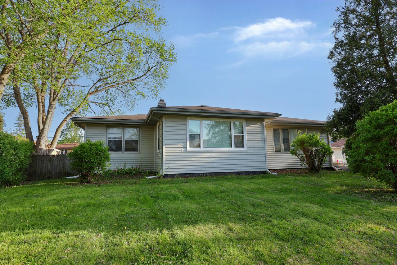 2414 Garden St., Joliet, IL 60435