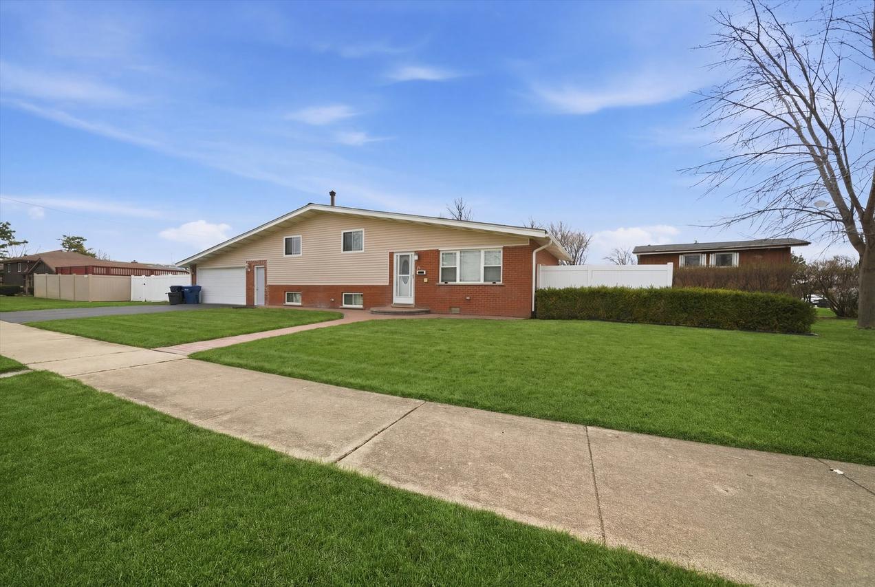 10725 S Rutherford Ave., Worth, IL 60482