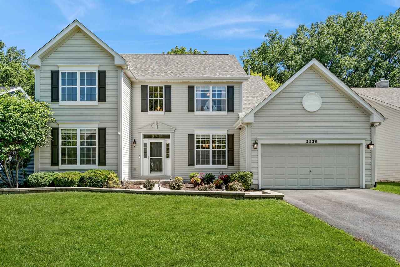 3520 Antoine Pl., St. Charles, IL 60175