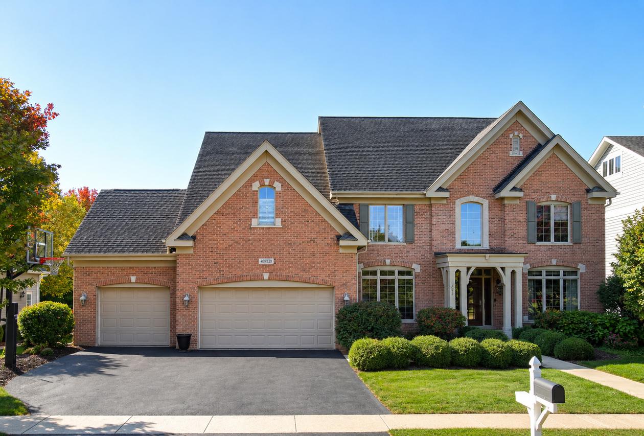 40W339 Oliver Wendell Holmes St., St. Charles, IL 60175