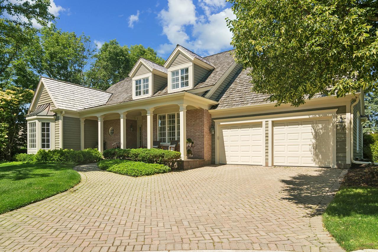 672 S Balmoral Ct., Lake Forest, IL 60045
