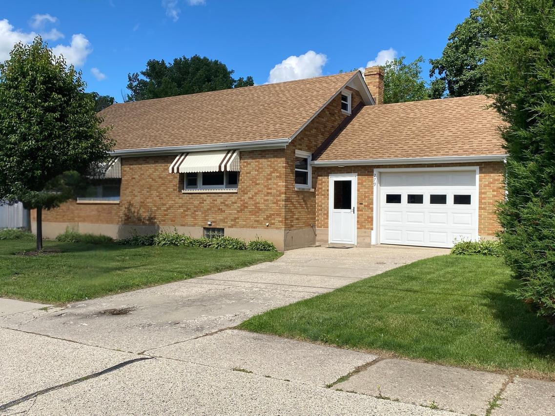 279 N State St., Hampshire, IL 60140