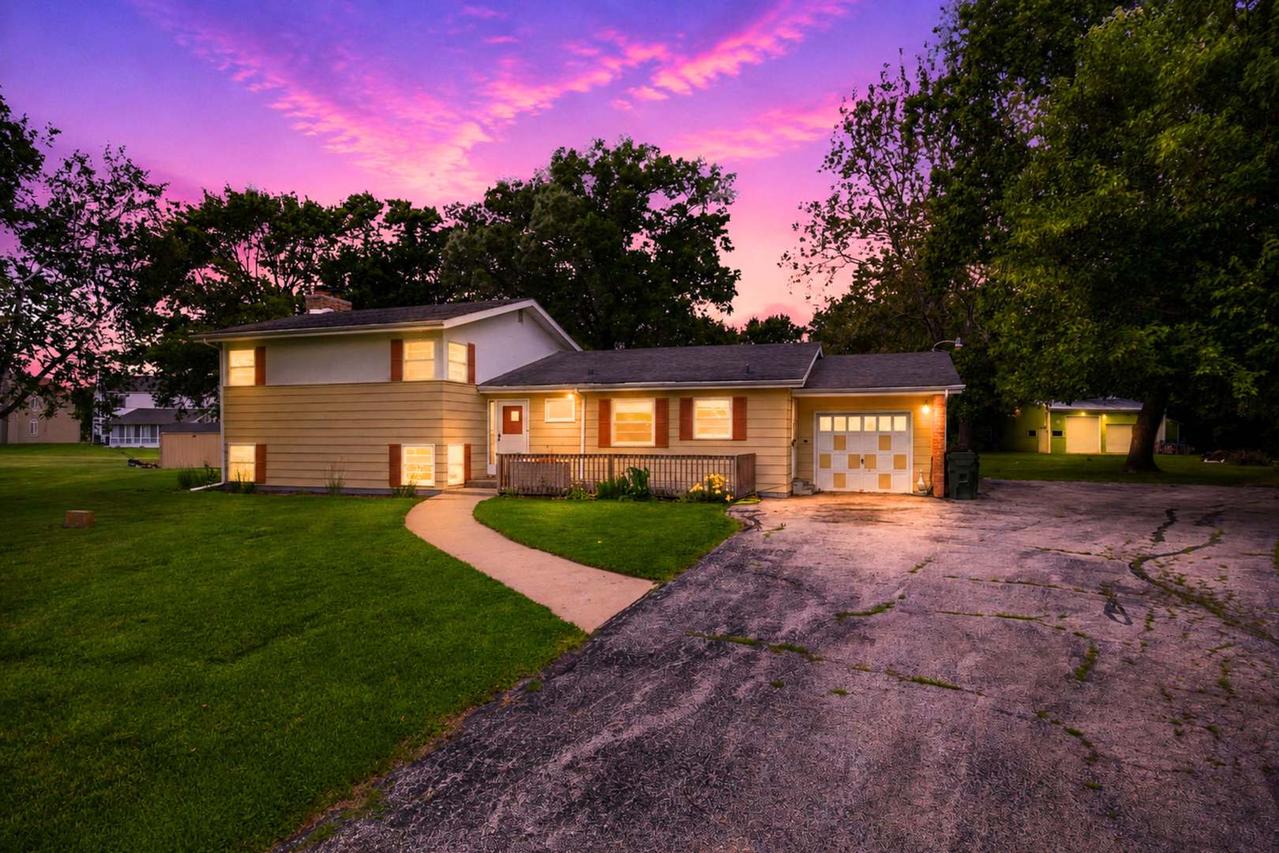 4110 Orchard Ln., Matteson, IL 60443