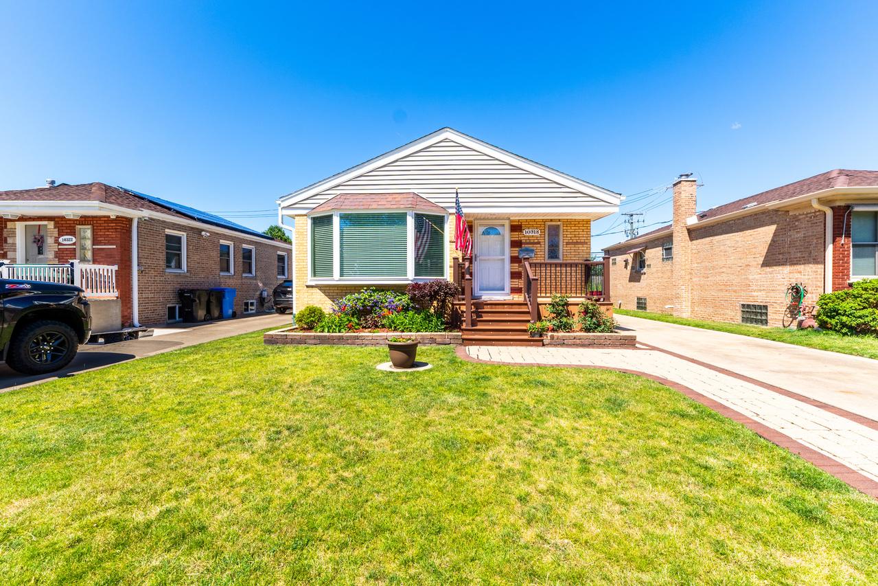 10318 S Avers Ave., Chicago, IL 60655