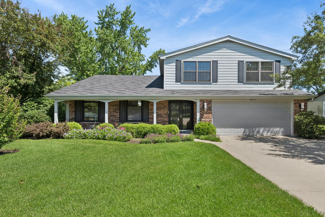 3934 Joanne Dr., Glenview, IL 60026